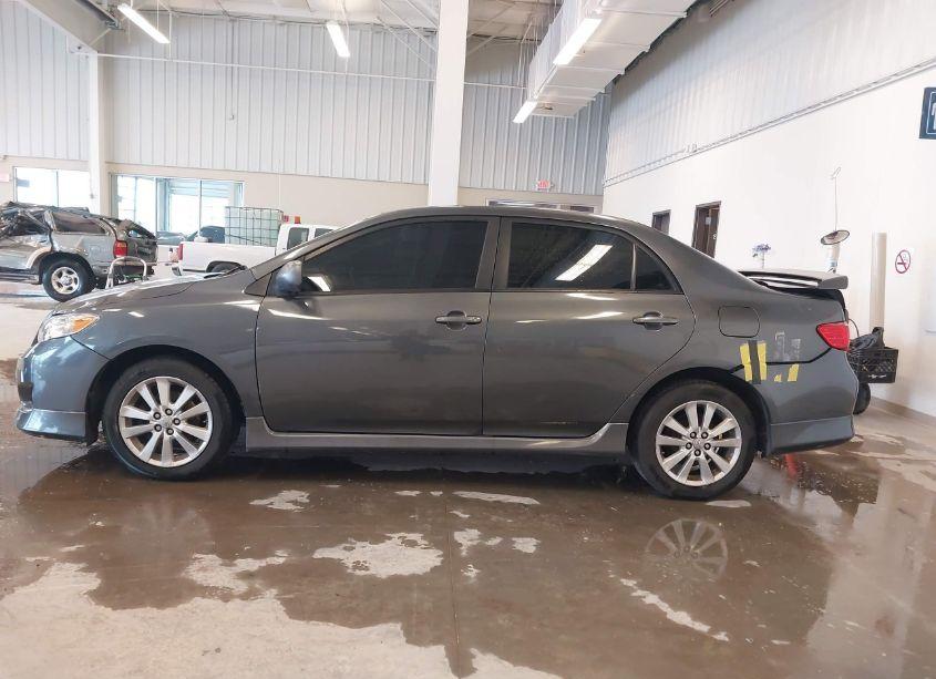 Photo 14 of 2010 Toyota Corolla S (VIN 2T1BU4EE2AC468358)