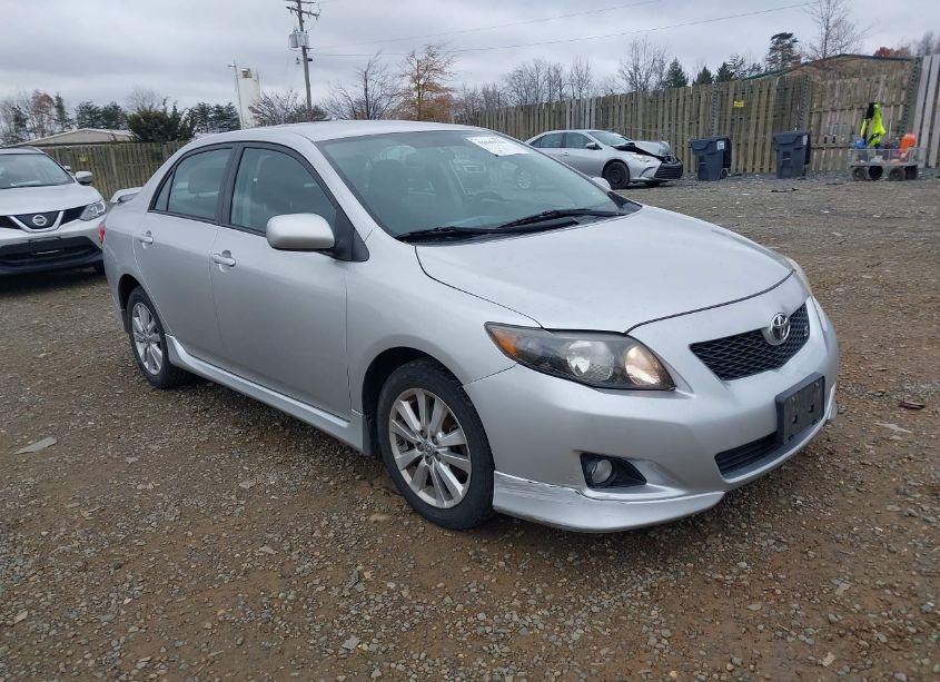 2010 Toyota Corolla S (VIN 2T1BU4EE2AC470711) main photo