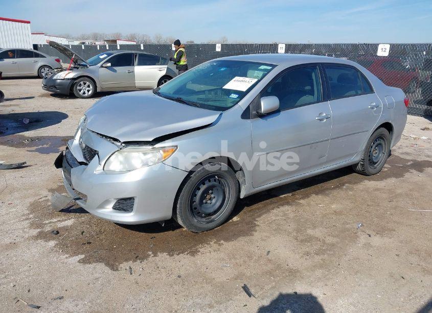 Photo 2 of 2010 Toyota Corolla XLE (VIN 2T1BU4EE2AC493762)