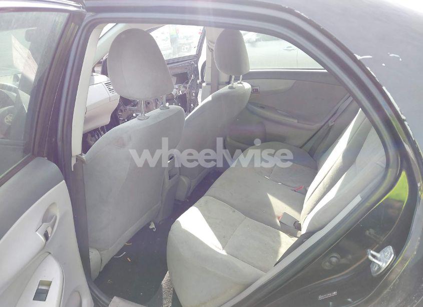 Photo 8 of 2010 Toyota Corolla LE (VIN 2T1BU4EE2AC526789)