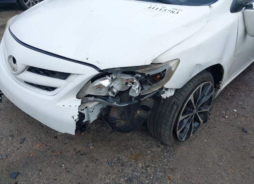 Photo 6 of 2011 Toyota Corolla LE (VIN 2T1BU4EE2BC574889)