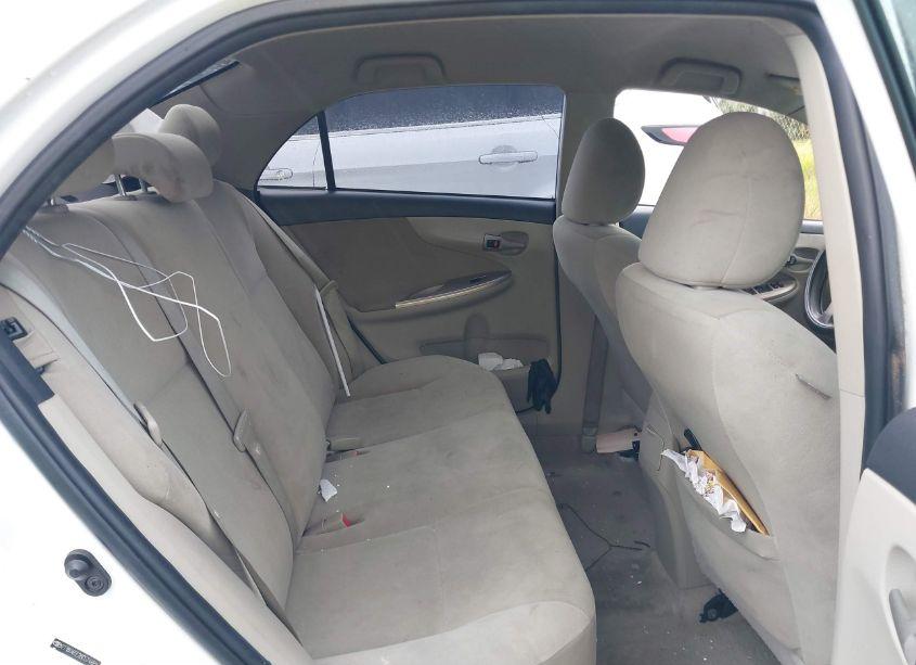 Photo 8 of 2011 Toyota Corolla LE (VIN 2T1BU4EE2BC574889)