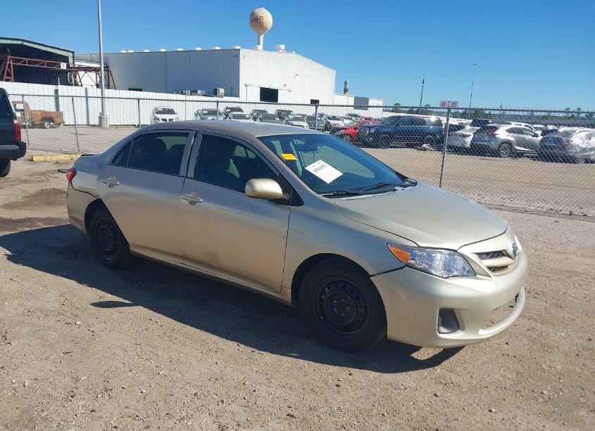 2011 Toyota Corolla LE (VIN 2T1BU4EE2BC580160) main photo