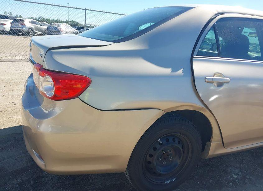 Photo 6 of 2011 Toyota Corolla LE (VIN 2T1BU4EE2BC580160)