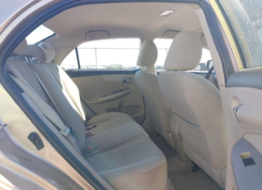 Photo 8 of 2011 Toyota Corolla LE (VIN 2T1BU4EE2BC580160)