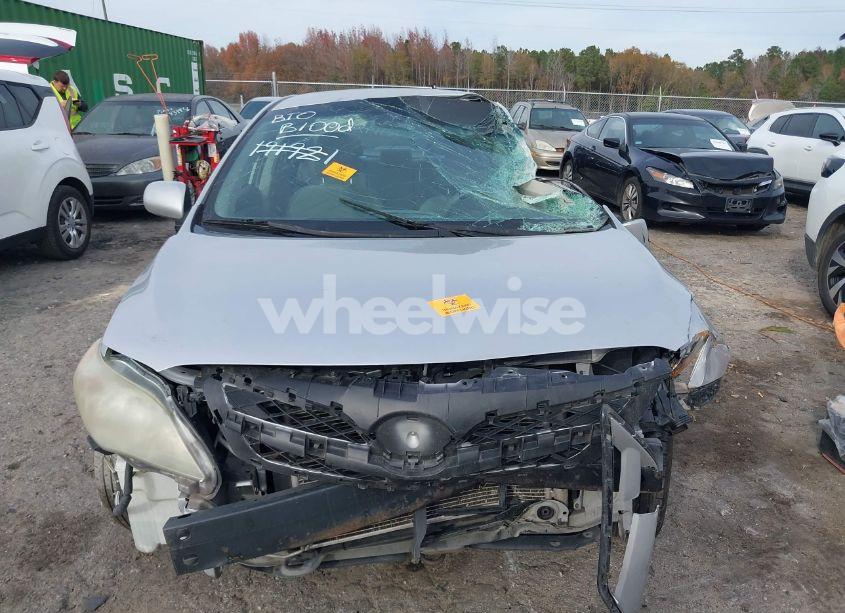 Photo 13 of 2011 Toyota Corolla LE (VIN 2T1BU4EE2BC598710)