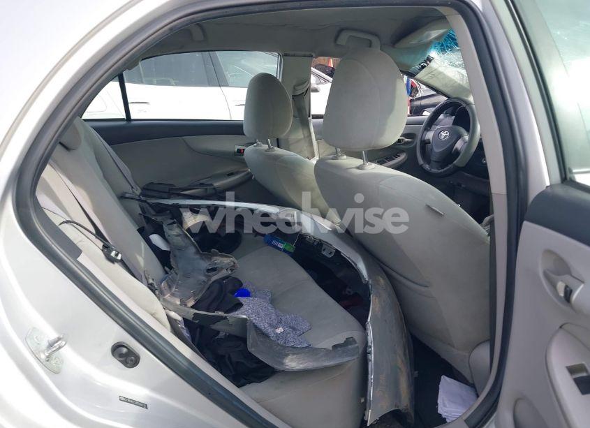 Photo 8 of 2011 Toyota Corolla LE (VIN 2T1BU4EE2BC598710)