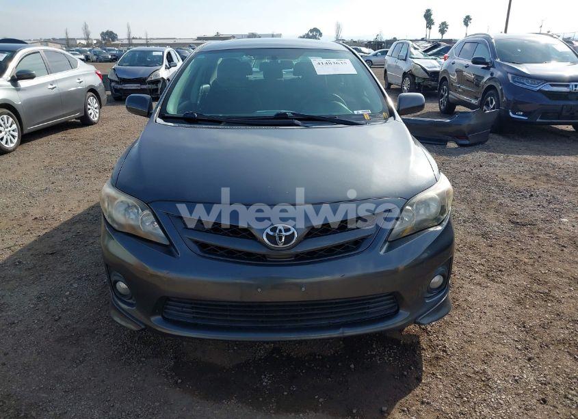 Photo 13 of 2011 Toyota Corolla S (VIN 2T1BU4EE2BC646402)