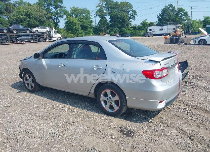Photo 3 of 2011 Toyota Corolla S (VIN 2T1BU4EE2BC667878)