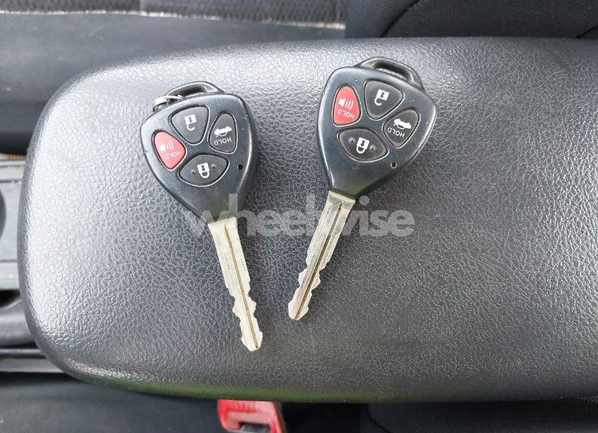 Photo 11 of 2011 Toyota Corolla S (VIN 2T1BU4EE2BC682901)