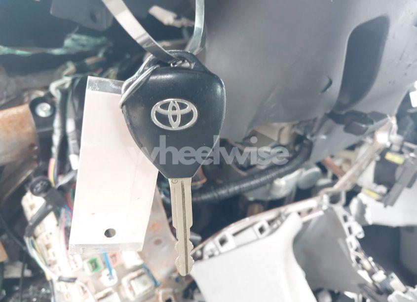 Photo 11 of 2011 Toyota Corolla LE (VIN 2T1BU4EE2BC712947)