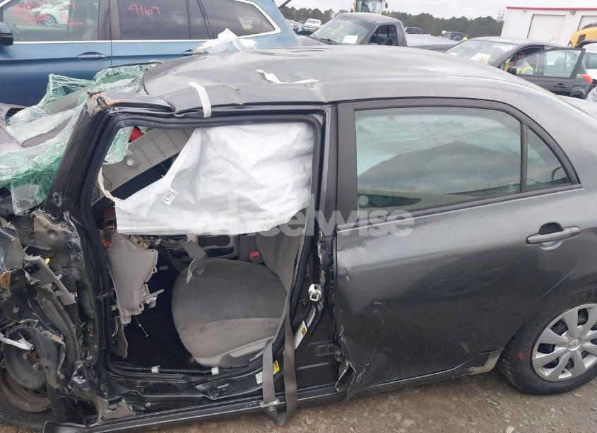 Photo 15 of 2011 Toyota Corolla LE (VIN 2T1BU4EE2BC712947)