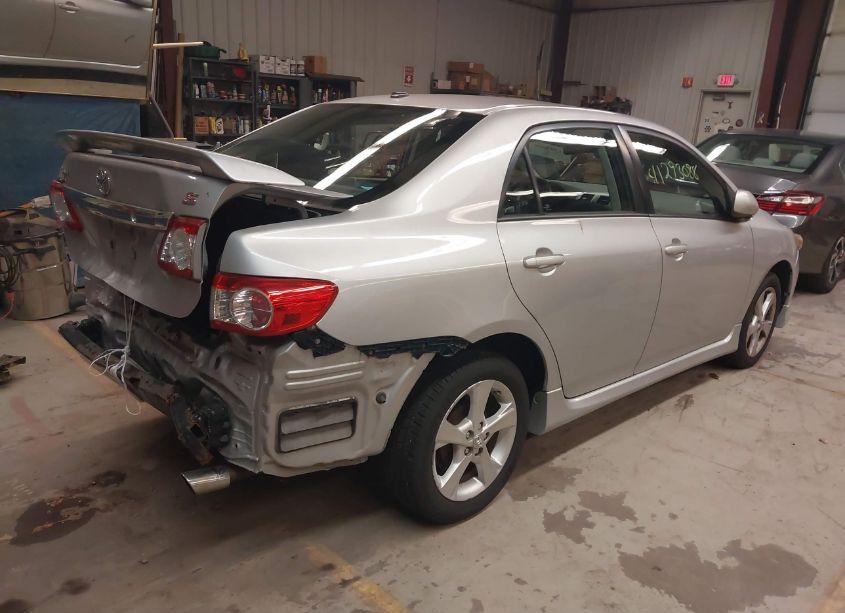 Photo 4 of 2011 Toyota Corolla S (VIN 2T1BU4EE2BC727531)