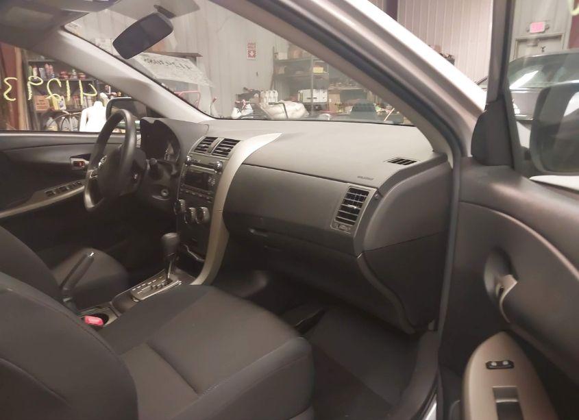 Photo 5 of 2011 Toyota Corolla S (VIN 2T1BU4EE2BC727531)