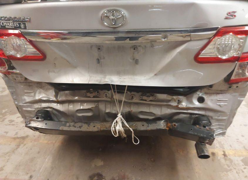 Photo 6 of 2011 Toyota Corolla S (VIN 2T1BU4EE2BC727531)