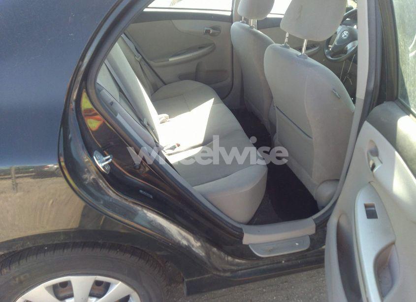 Photo 8 of 2011 Toyota Corolla LE (VIN 2T1BU4EE2BC733409)