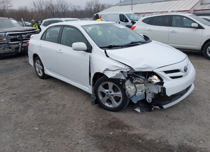 2012 Toyota Corolla S (VIN 2T1BU4EE2CC765875) main photo