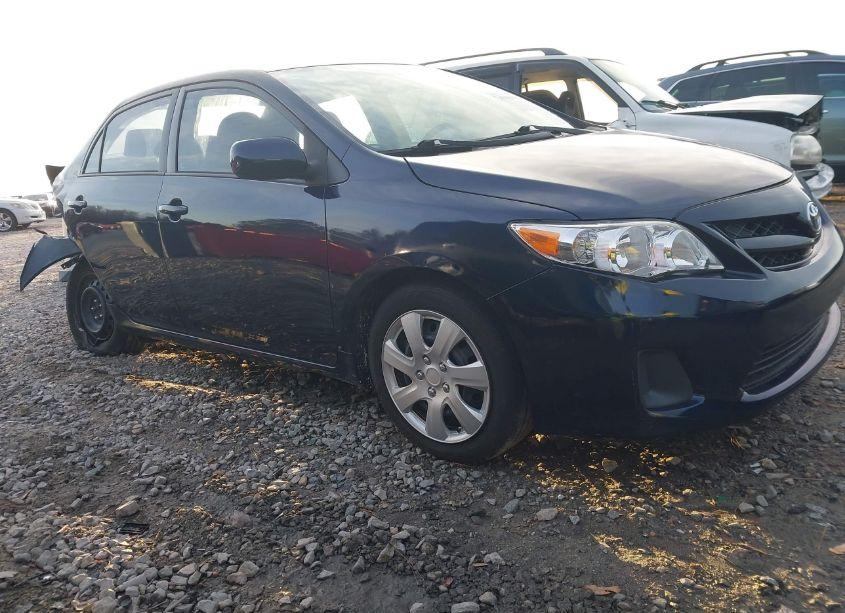 2012 Toyota Corolla LE (VIN 2T1BU4EE2CC770672) main photo