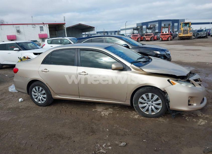 Photo 13 of 2012 Toyota Corolla LE (VIN 2T1BU4EE2CC786399)