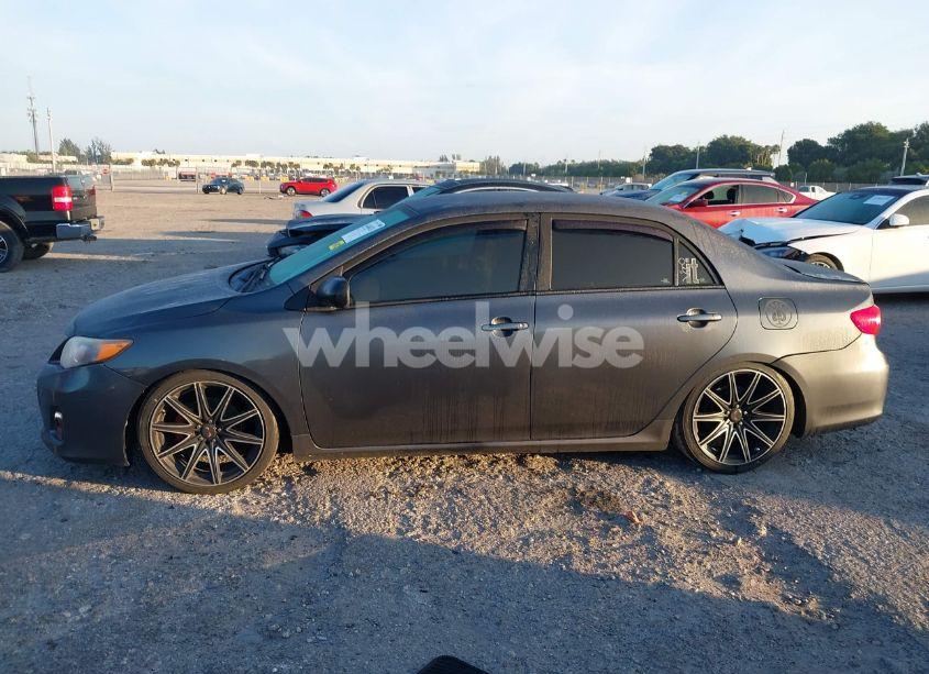 Photo 14 of 2012 Toyota Corolla LE (VIN 2T1BU4EE2CC787617)