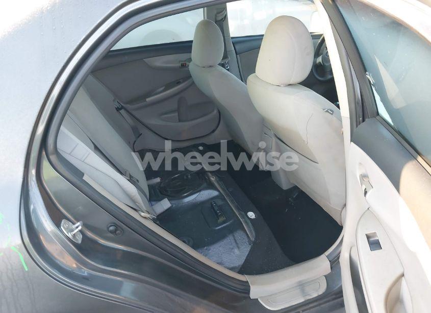 Photo 8 of 2012 Toyota Corolla LE (VIN 2T1BU4EE2CC787617)