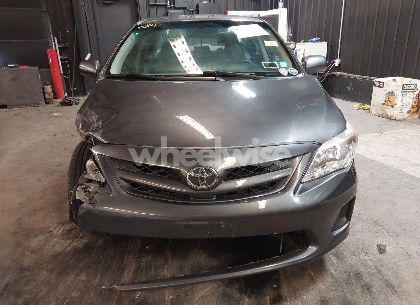 Photo 13 of 2012 Toyota Corolla LE (VIN 2T1BU4EE2CC793904)