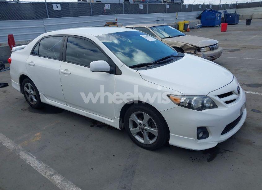 2012 Toyota Corolla S (VIN 2T1BU4EE2CC802911) main photo