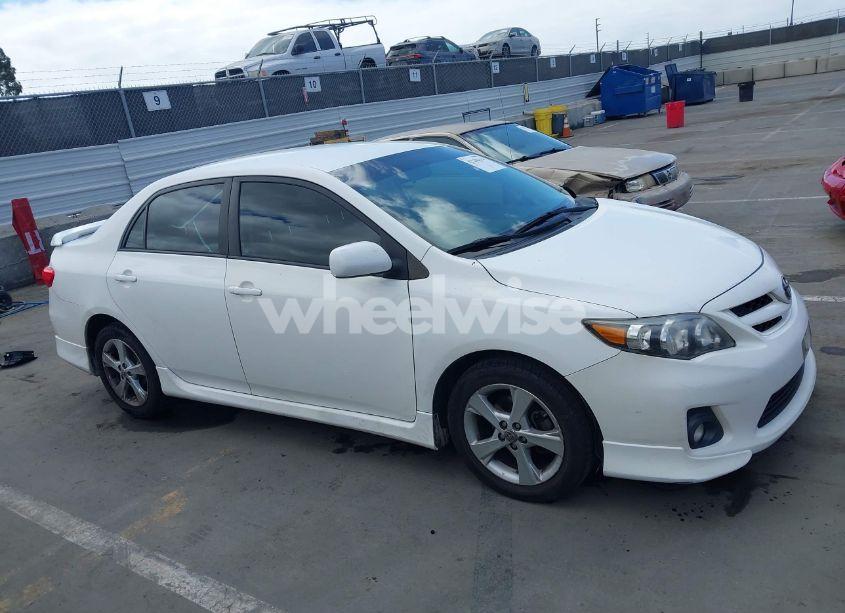 Photo 14 of 2012 Toyota Corolla S (VIN 2T1BU4EE2CC802911)