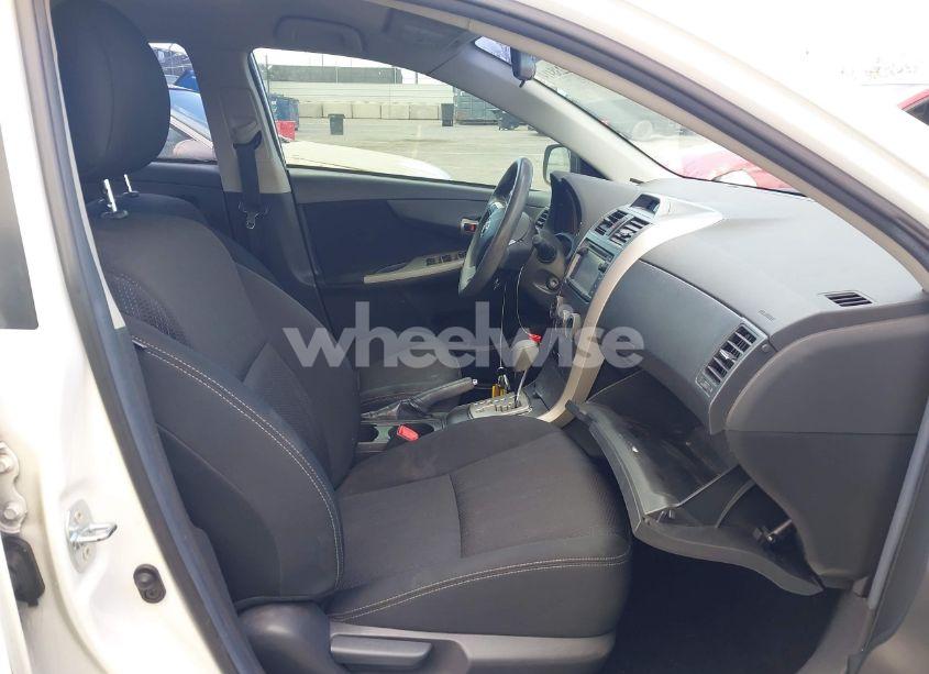 Photo 5 of 2012 Toyota Corolla S (VIN 2T1BU4EE2CC802911)