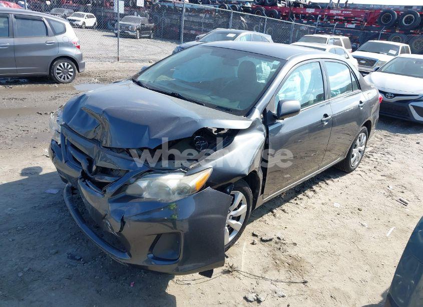 Photo 2 of 2012 Toyota Corolla LE (VIN 2T1BU4EE2CC808935)