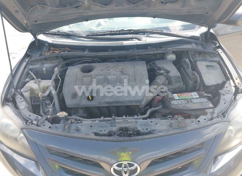 Photo 10 of 2012 Toyota Corolla S (VIN 2T1BU4EE2CC811592)