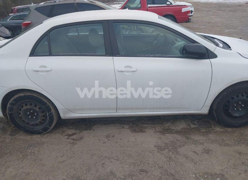 Photo 13 of 2012 Toyota Corolla LE (VIN 2T1BU4EE2CC818476)