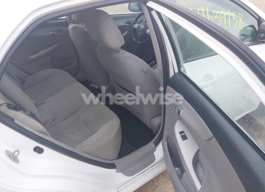 Photo 8 of 2012 Toyota Corolla LE (VIN 2T1BU4EE2CC818476)