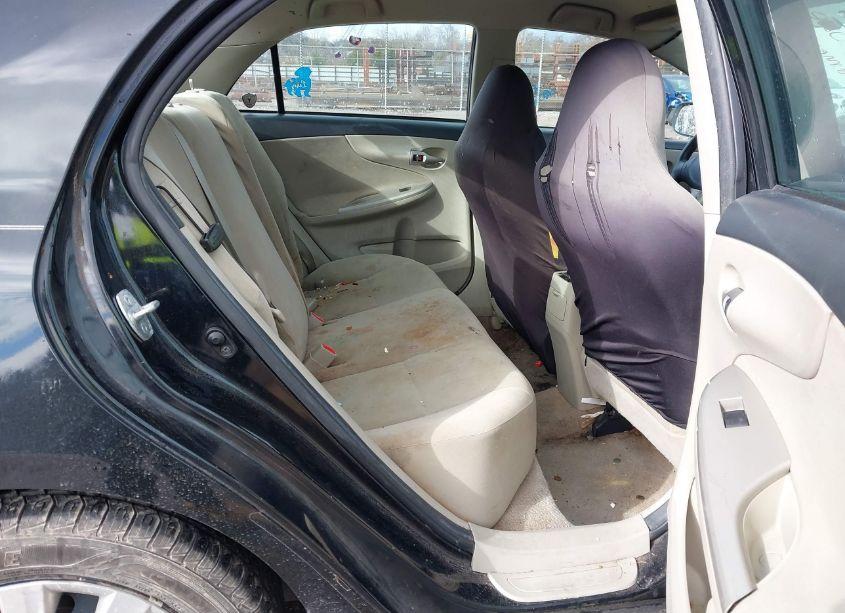 Photo 8 of 2012 Toyota Corolla LE (VIN 2T1BU4EE2CC825251)