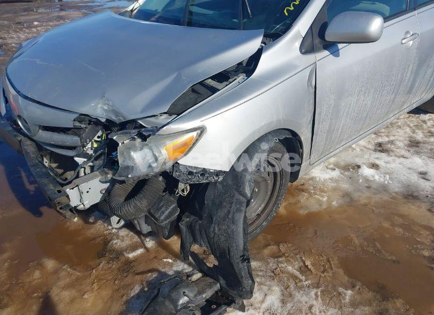 Photo 18 of 2012 Toyota Corolla LE (VIN 2T1BU4EE2CC827923)