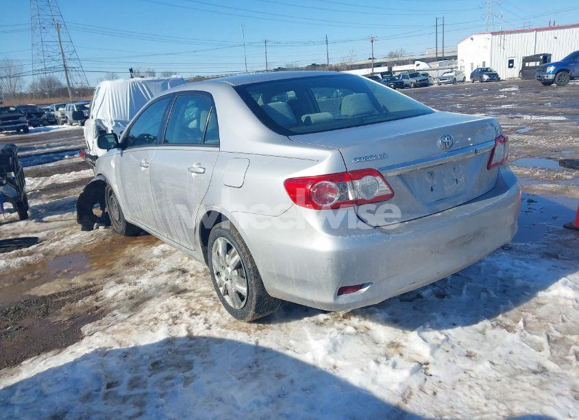 Photo 3 of 2012 Toyota Corolla LE (VIN 2T1BU4EE2CC827923)