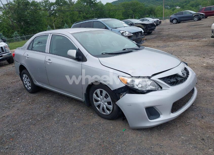 2012 Toyota Corolla L (VIN 2T1BU4EE2CC828022) main photo