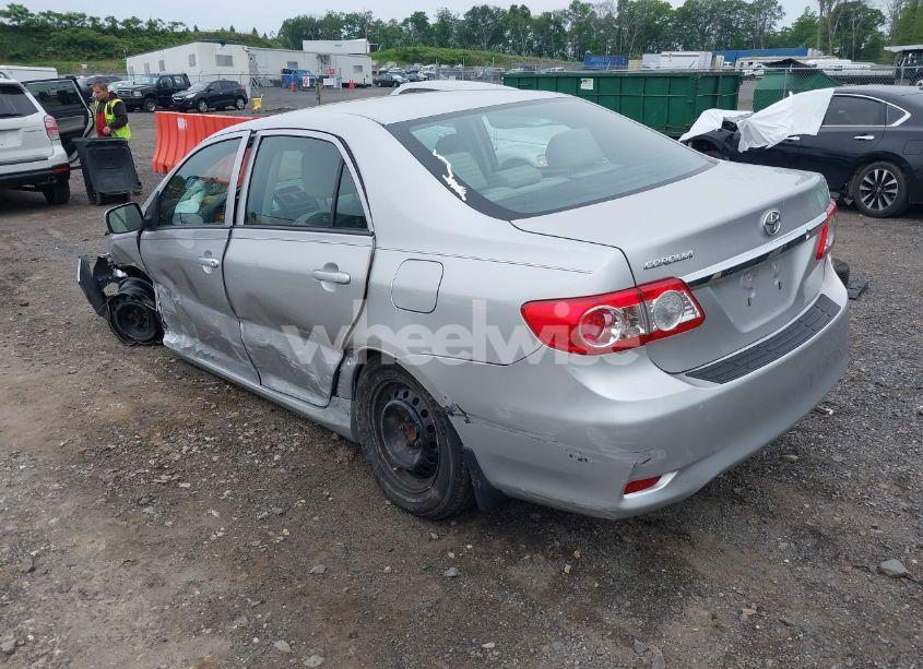 Photo 3 of 2012 Toyota Corolla L (VIN 2T1BU4EE2CC828022)