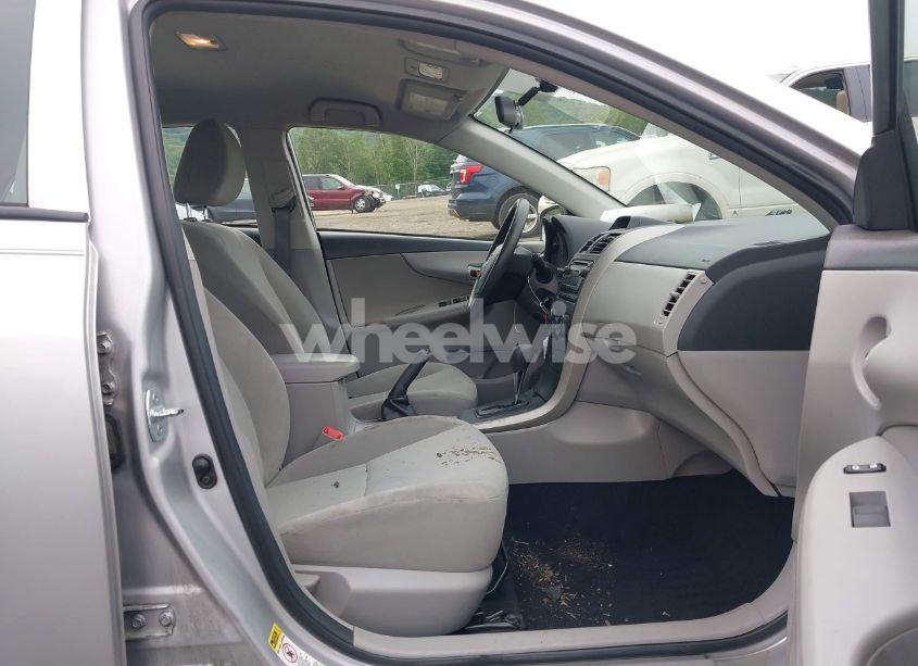 Photo 5 of 2012 Toyota Corolla L (VIN 2T1BU4EE2CC828022)