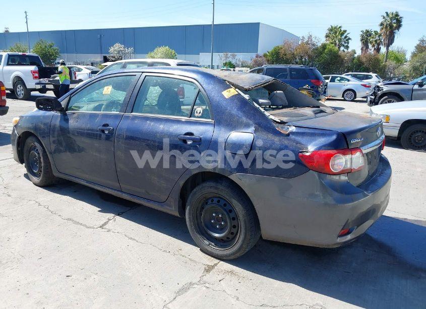 Photo 3 of 2012 Toyota Corolla LE (VIN 2T1BU4EE2CC835553)