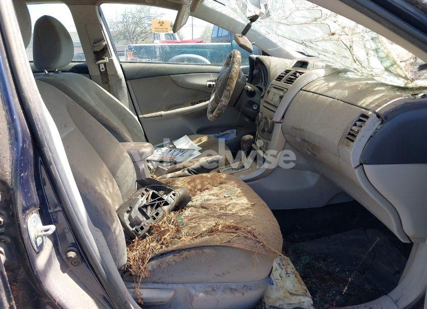 Photo 5 of 2012 Toyota Corolla LE (VIN 2T1BU4EE2CC835553)