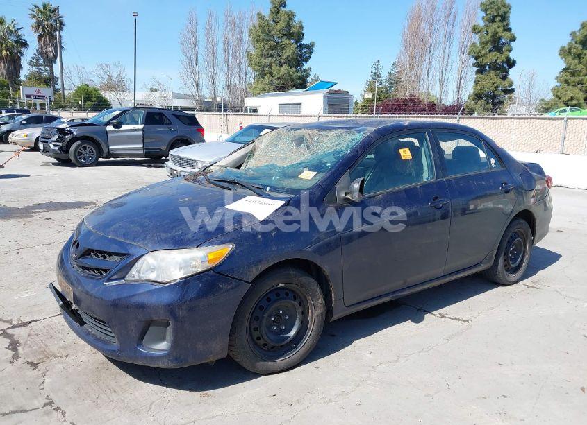 Photo 6 of 2012 Toyota Corolla LE (VIN 2T1BU4EE2CC835553)