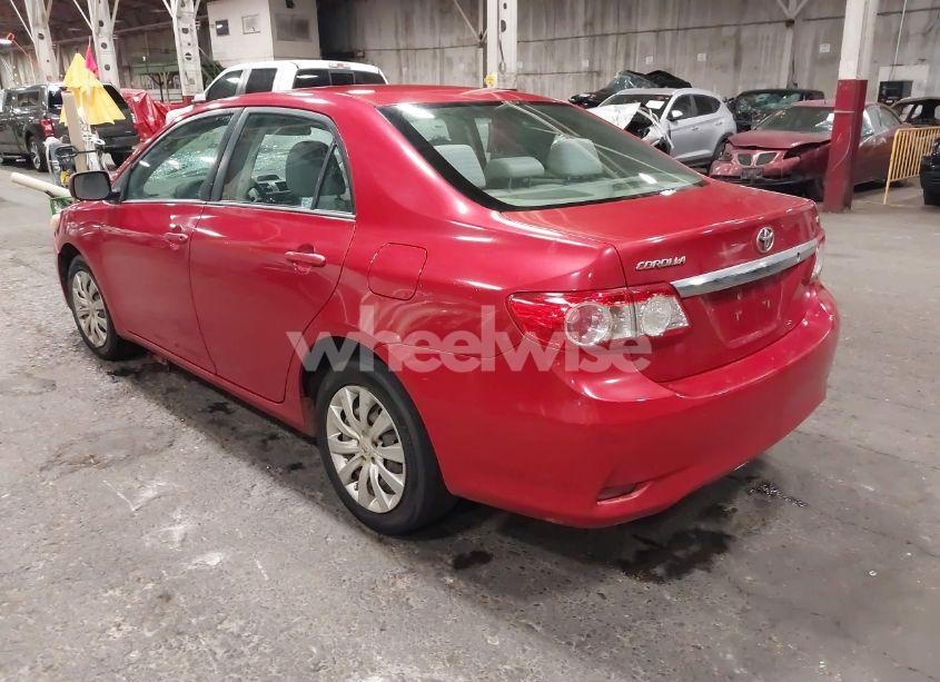 Photo 3 of 2012 Toyota Corolla LE (VIN 2T1BU4EE2CC836105)