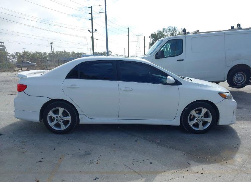 Photo 14 of 2012 Toyota Corolla S (VIN 2T1BU4EE2CC848481)