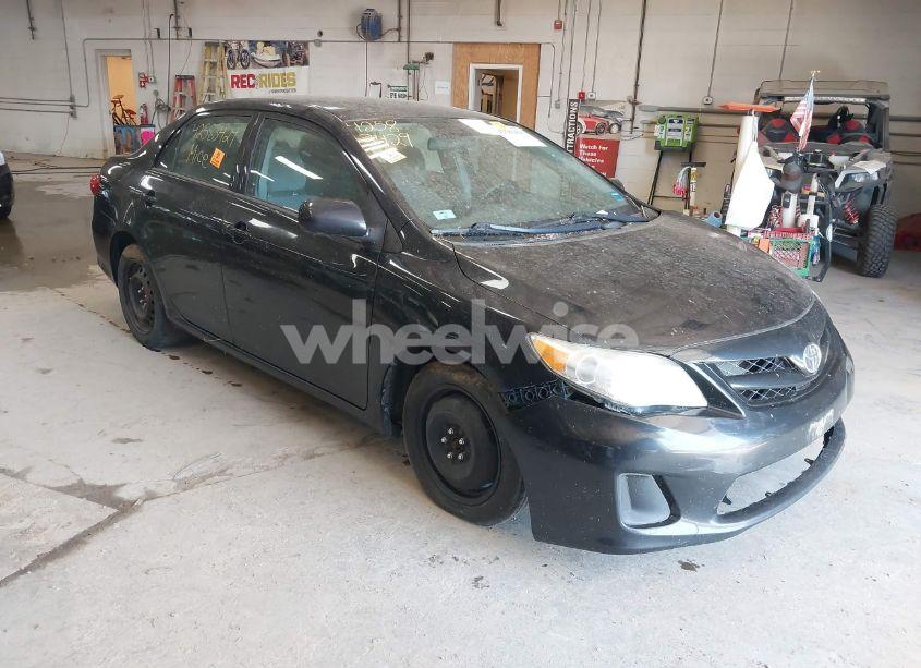2012 Toyota Corolla LE (VIN 2T1BU4EE2CC851462) main photo