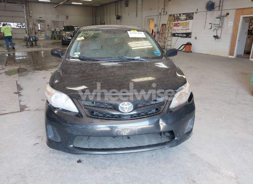 Photo 12 of 2012 Toyota Corolla LE (VIN 2T1BU4EE2CC851462)