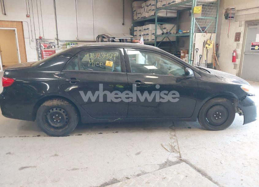 Photo 13 of 2012 Toyota Corolla LE (VIN 2T1BU4EE2CC851462)