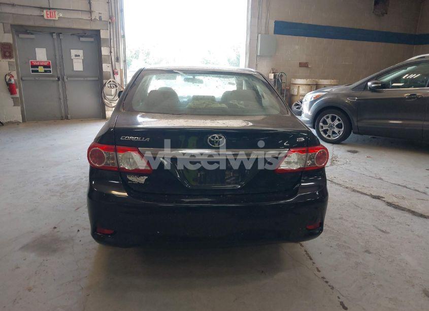 Photo 16 of 2012 Toyota Corolla LE (VIN 2T1BU4EE2CC851462)