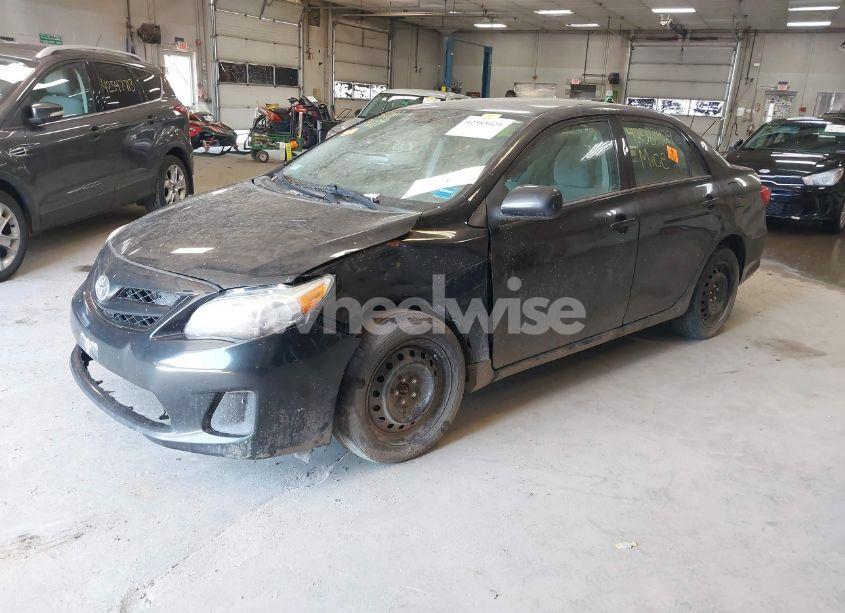 Photo 2 of 2012 Toyota Corolla LE (VIN 2T1BU4EE2CC851462)