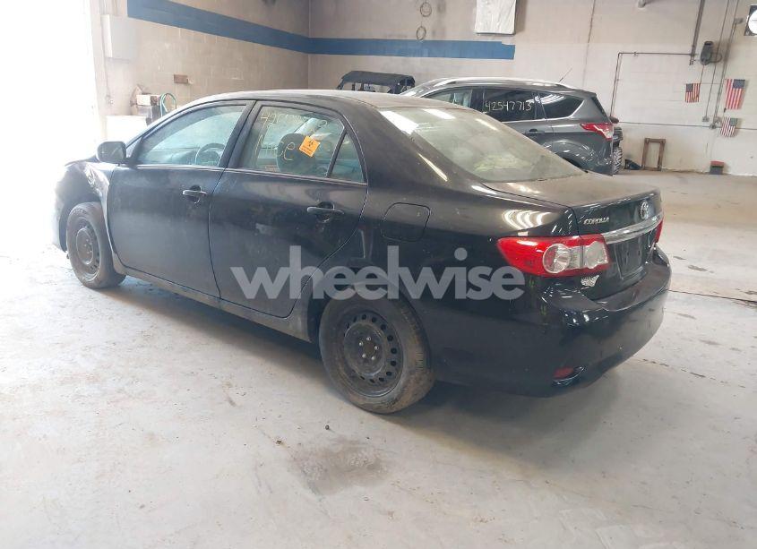 Photo 3 of 2012 Toyota Corolla LE (VIN 2T1BU4EE2CC851462)